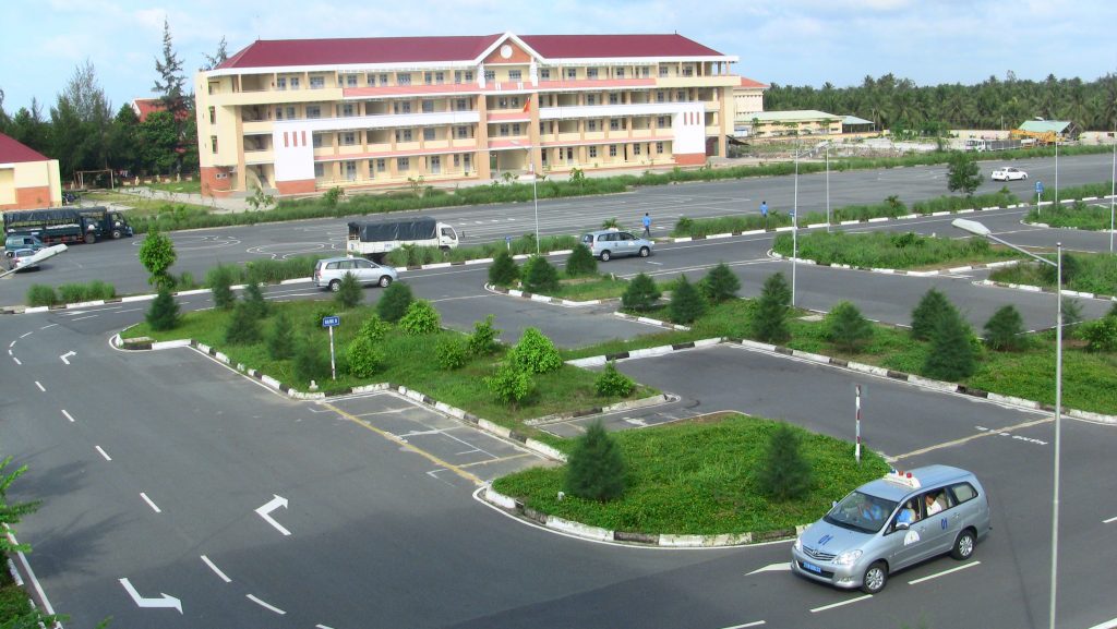 Bộ Công an quy định hình thức, nội dung sát hạch lái xe