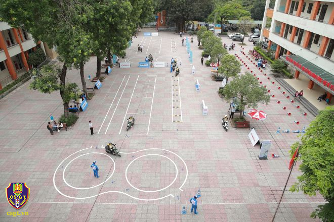 Triển khai Chương trình “Bồi dưỡng kiến thức pháp luật và kỹ năng lái xe gắn máy an toàn cho học sinh THPT và các cơ sở giáo dục nghề nghiệp” 82 Triển khai Chương trình “Bồi dưỡng kiến thức pháp luật và kỹ năng lái xe gắn máy an toàn cho học sinh THPT và các cơ sở giáo dục nghề nghiệp”