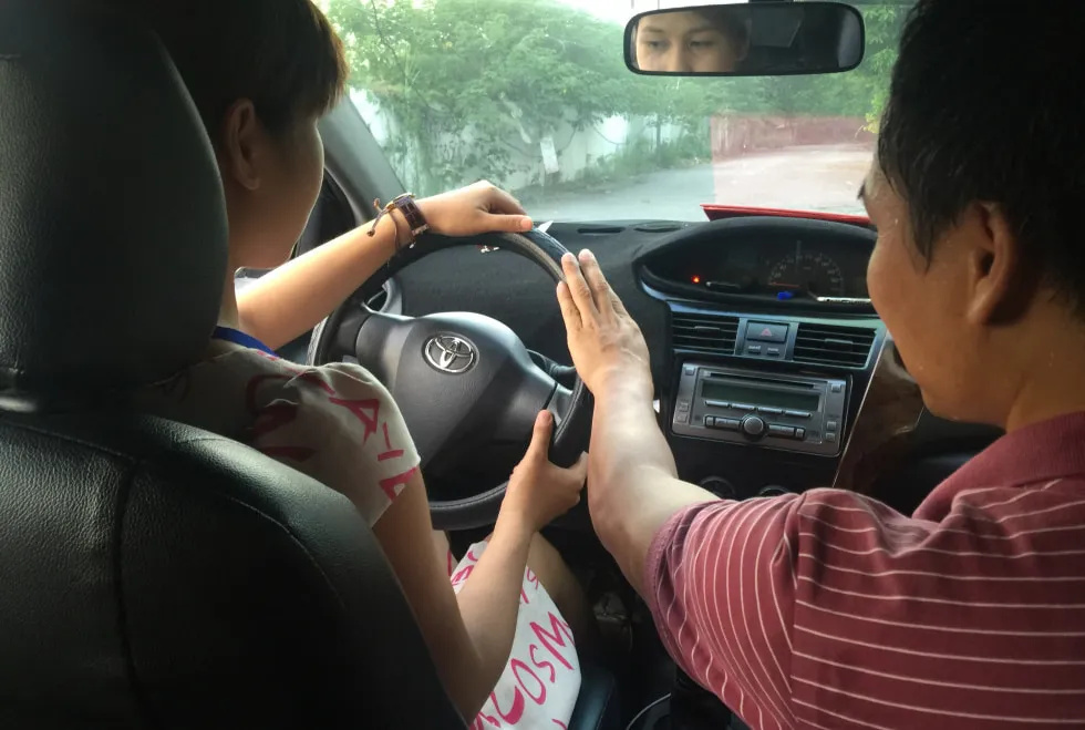 Học lái căn bản