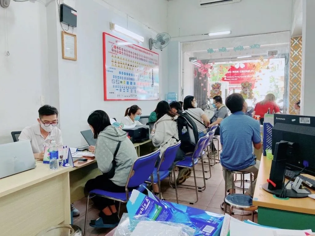 Trung tâm dạy lái xe ô tô gần đây 8 trungtamsaigontourist-edu-vn